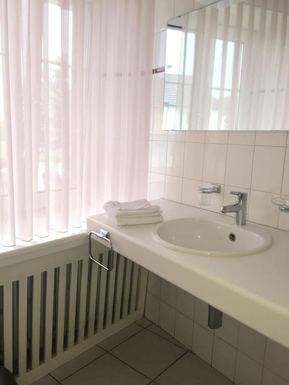 Zur Krummen Eich Basel Luaran gambar